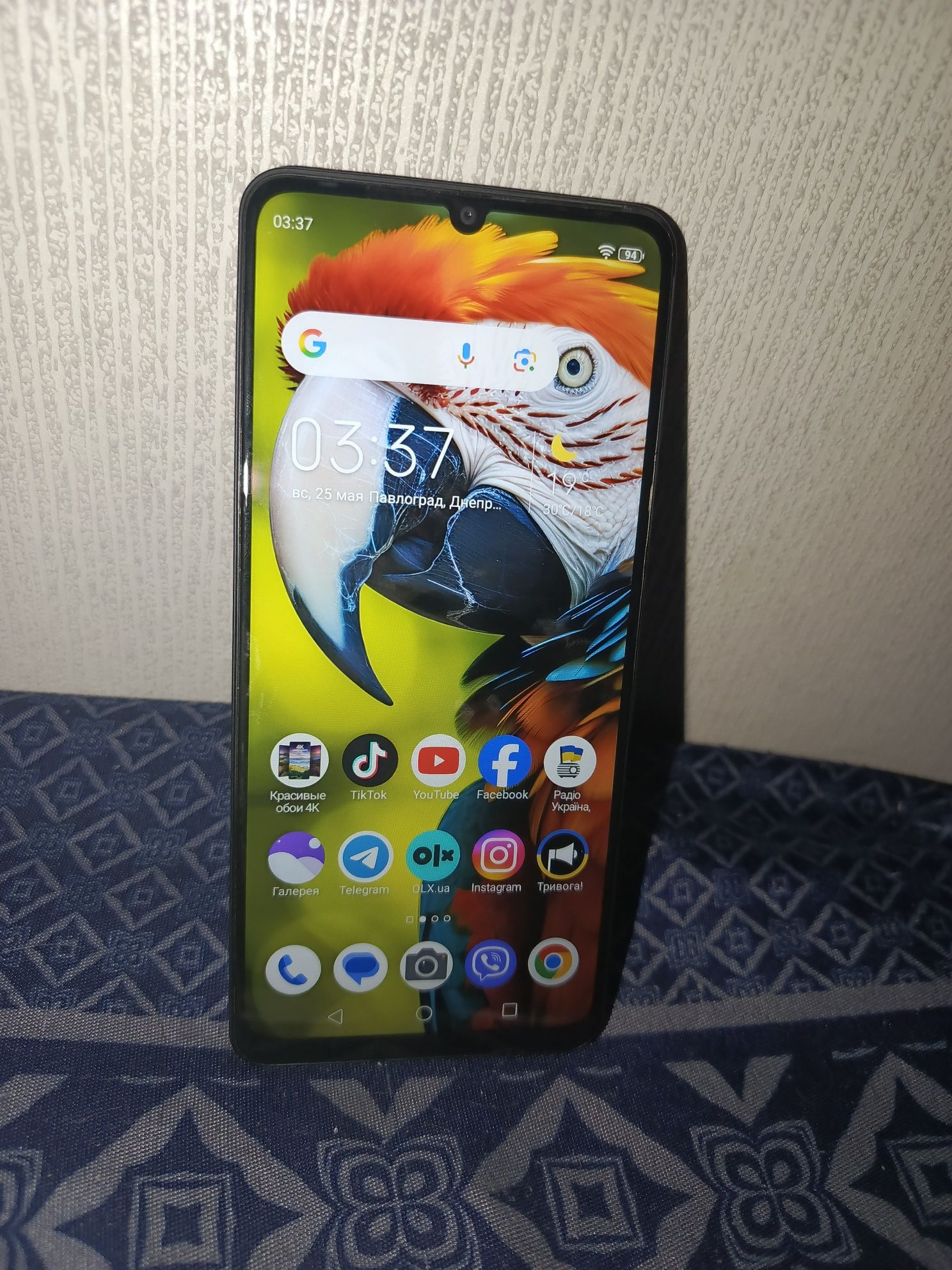 Zte на 12/128 гиг в отличном состоянии
