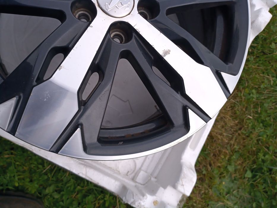 Peugeot 3008 II 5008II felga R 18