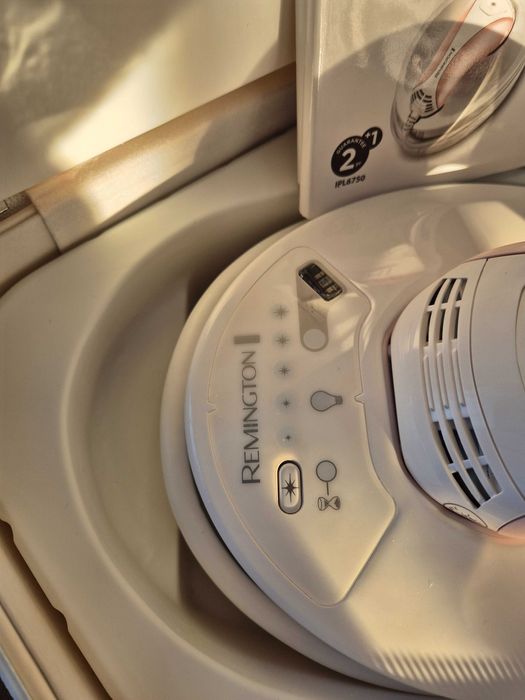 Depilator Remington i-Light Prestige IPL6750