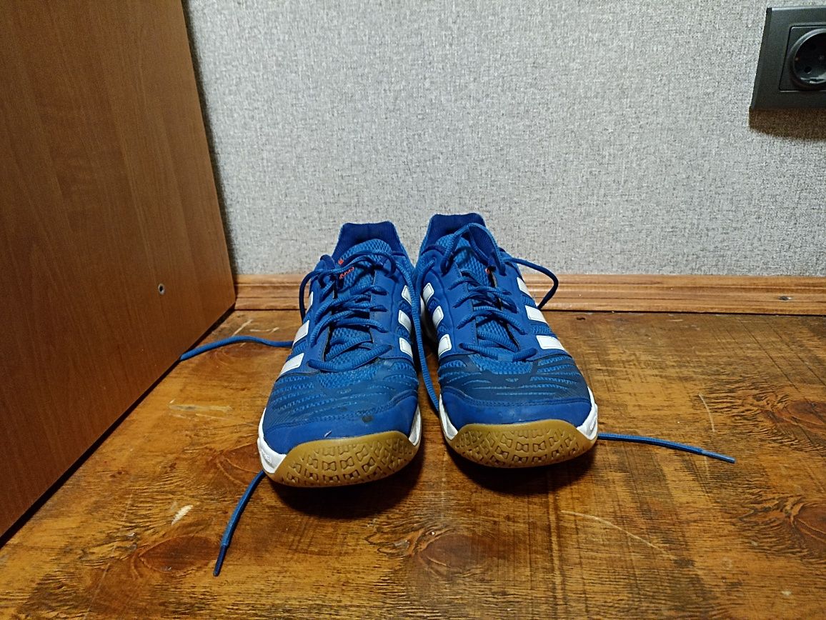 Кросівки Adidas гандбольні