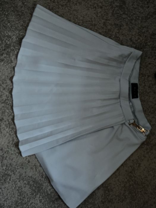 Rozkloszowana spódnica Mohito