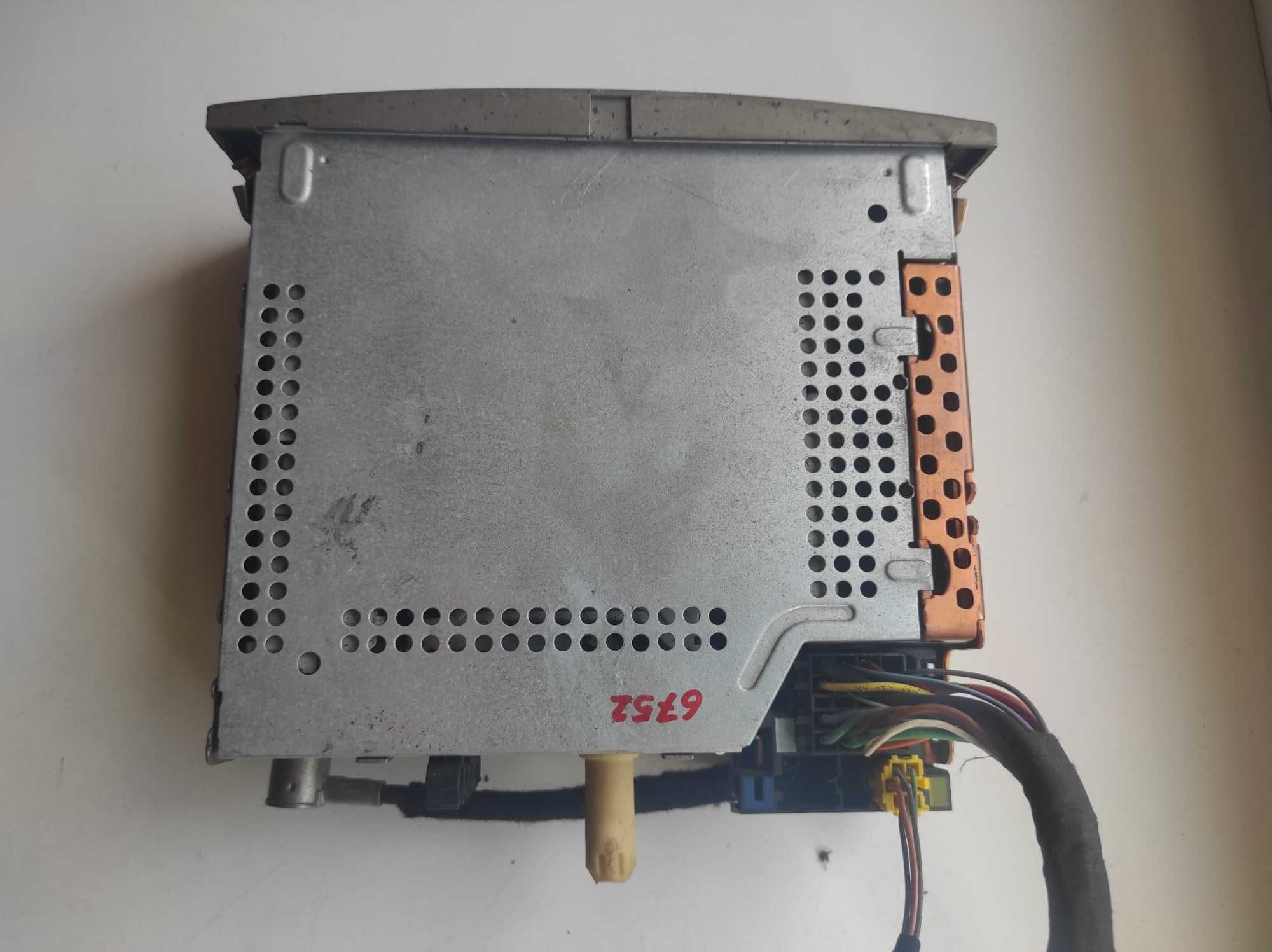 Radio samochodowe CD oryginalne Renault Scenic 2 II Tuner List