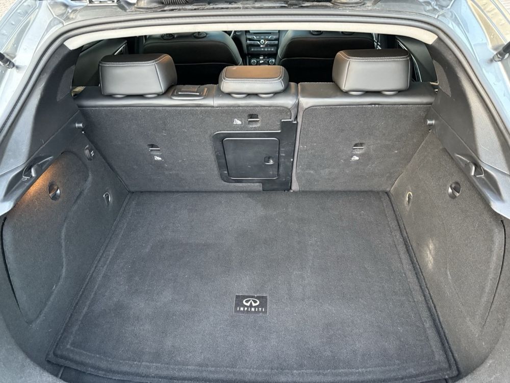 Infiniti QX30 панорама , безключевой,bose, startstop