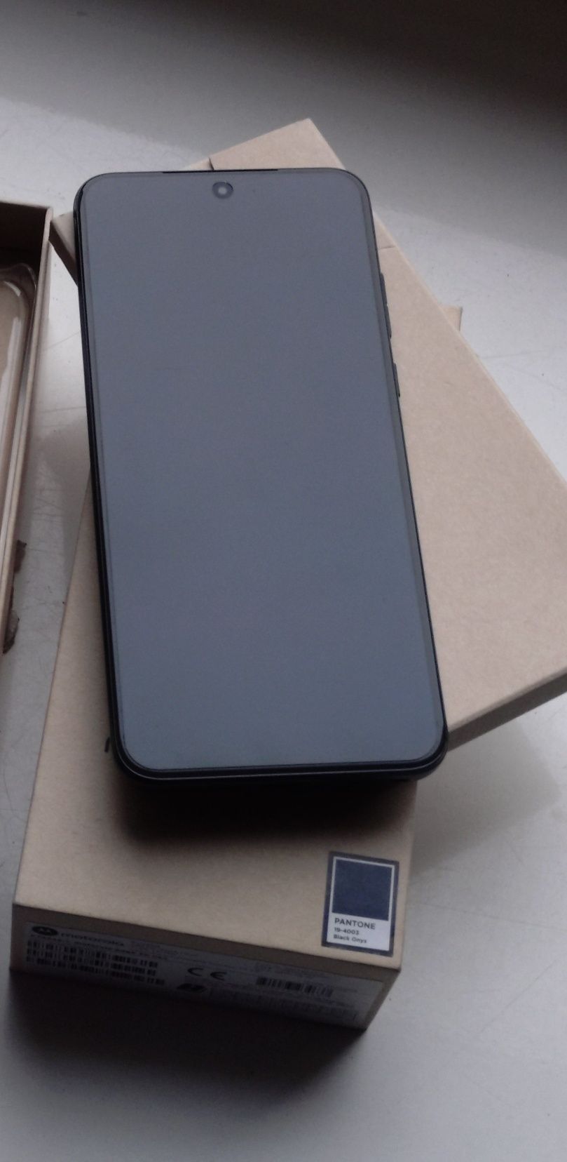 Motorola edge 30 neo 8/128. Jak nowy.