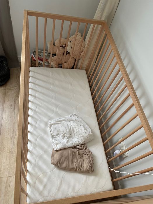 Łóżeczko SNIGLAR 120/60 plus materac SKÖNAST