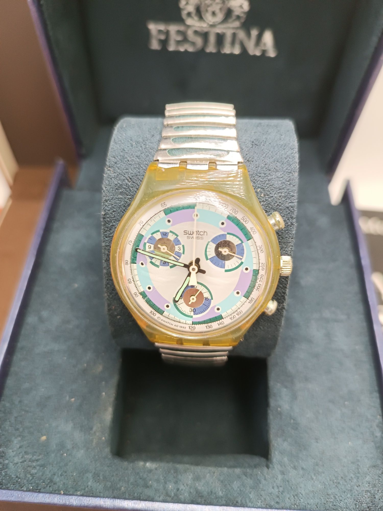 Zegarek damski Swatch Swiss quartz chronograf