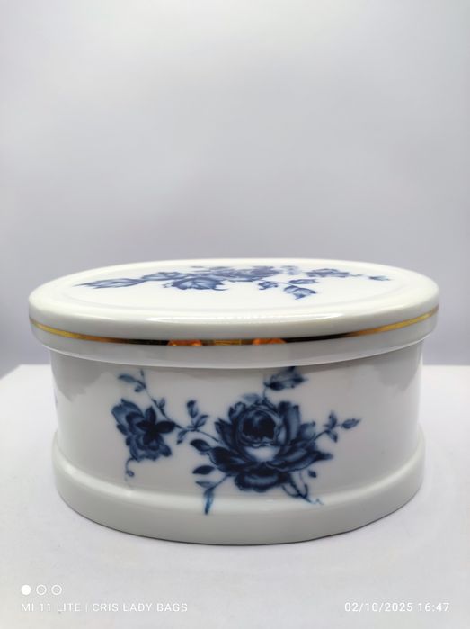 Bomboneira da Vista Alegre Antiga Floral em tons de Azul 15,5 x13,5 cm