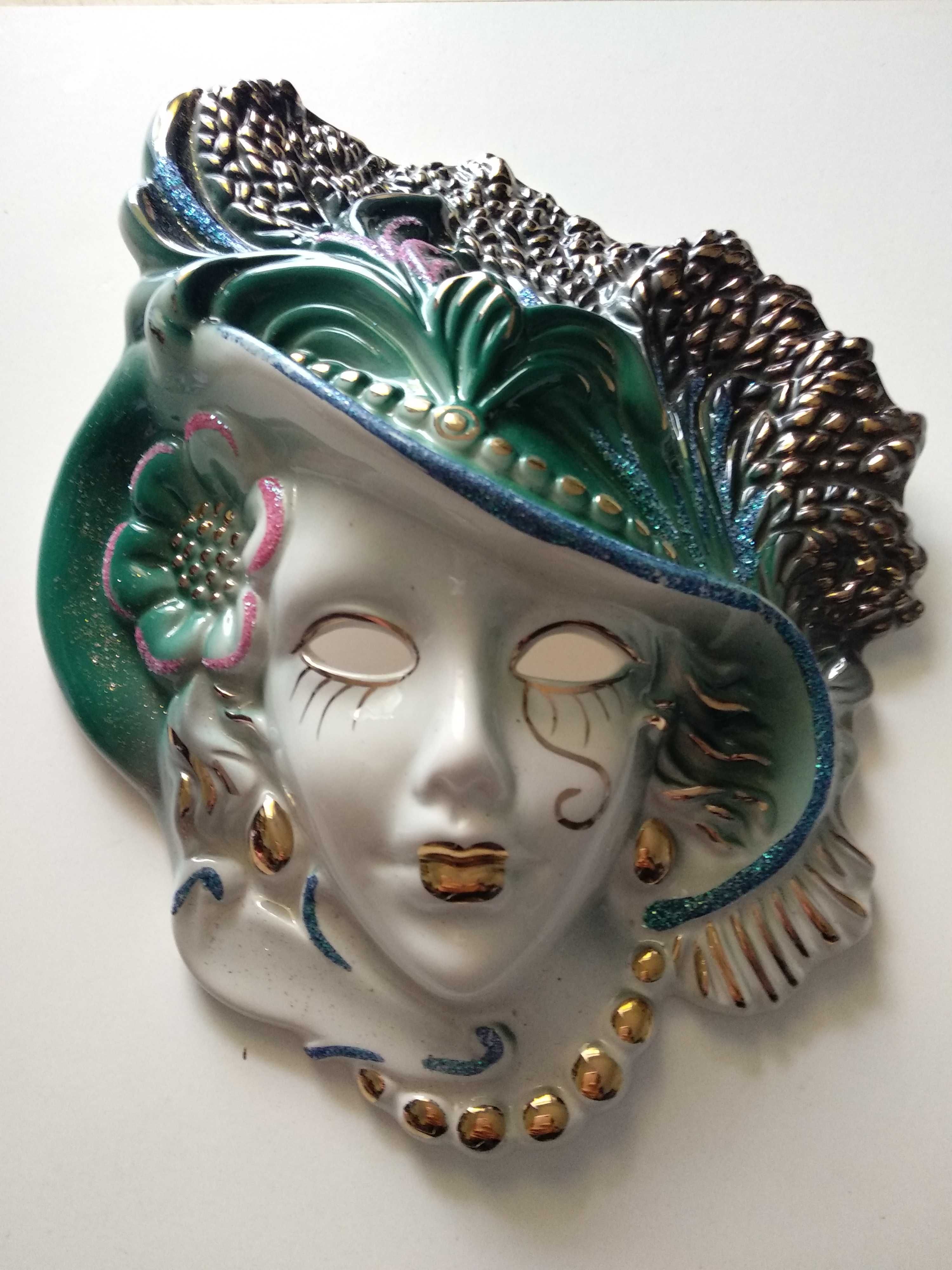 Conjunto de 3 Máscaras venezianas em porcelana novas