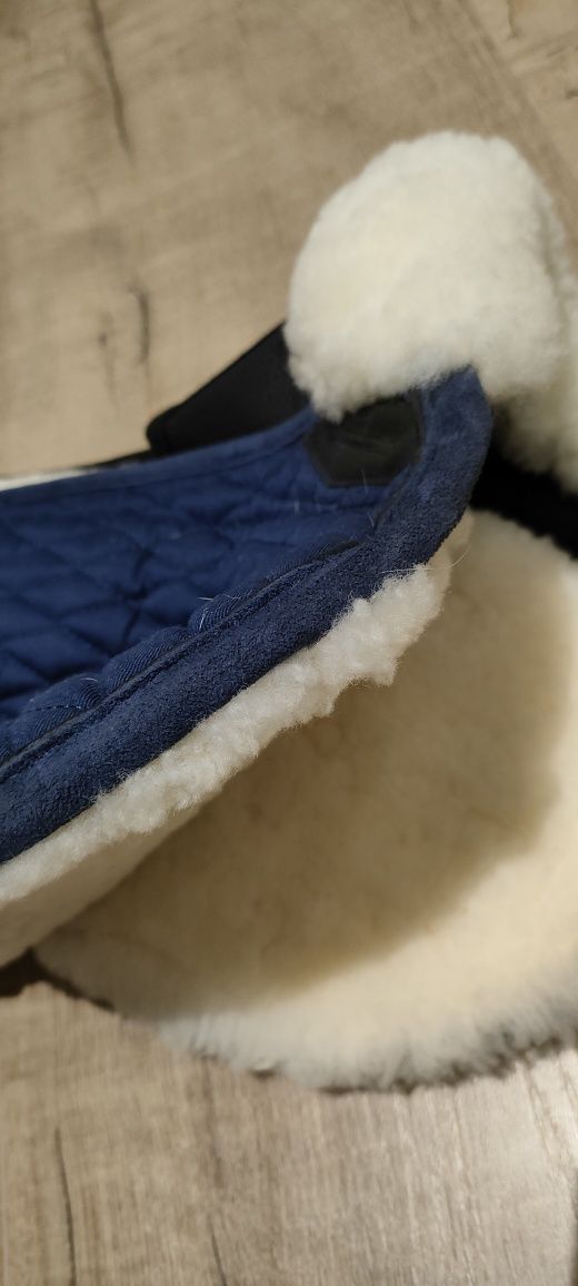 Podkładka pod siodło Stubben StreamLine "Lambskin" L