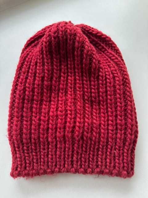 Жіноча тепла в"язана шапка KiK. Розмір 56-57