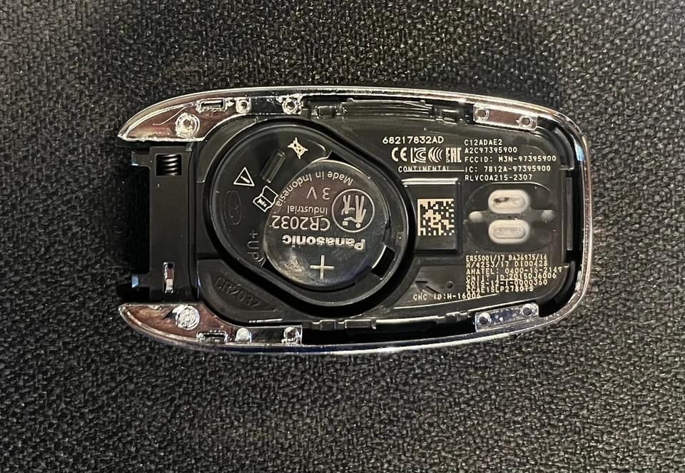 Kluczyk Jeep Dodge Chrysler Kodowanie Zdalny Start Polski Mapy Europy