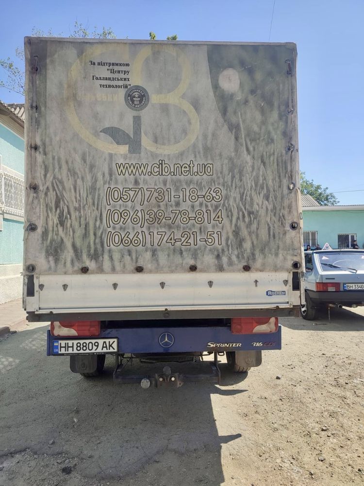 Mercedes-Benz Sprinter 316 CDI 2011 року.