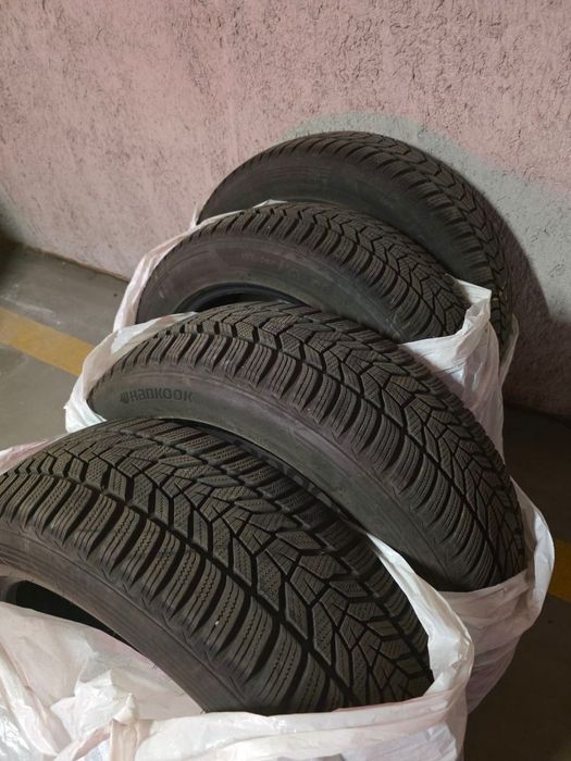 Hankook Winter i*cept evo3 X W330A 225/55R19 99 V