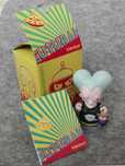Kidrobot Futurama Series 1 - Mom e acessório Q.T. McWhiskers
