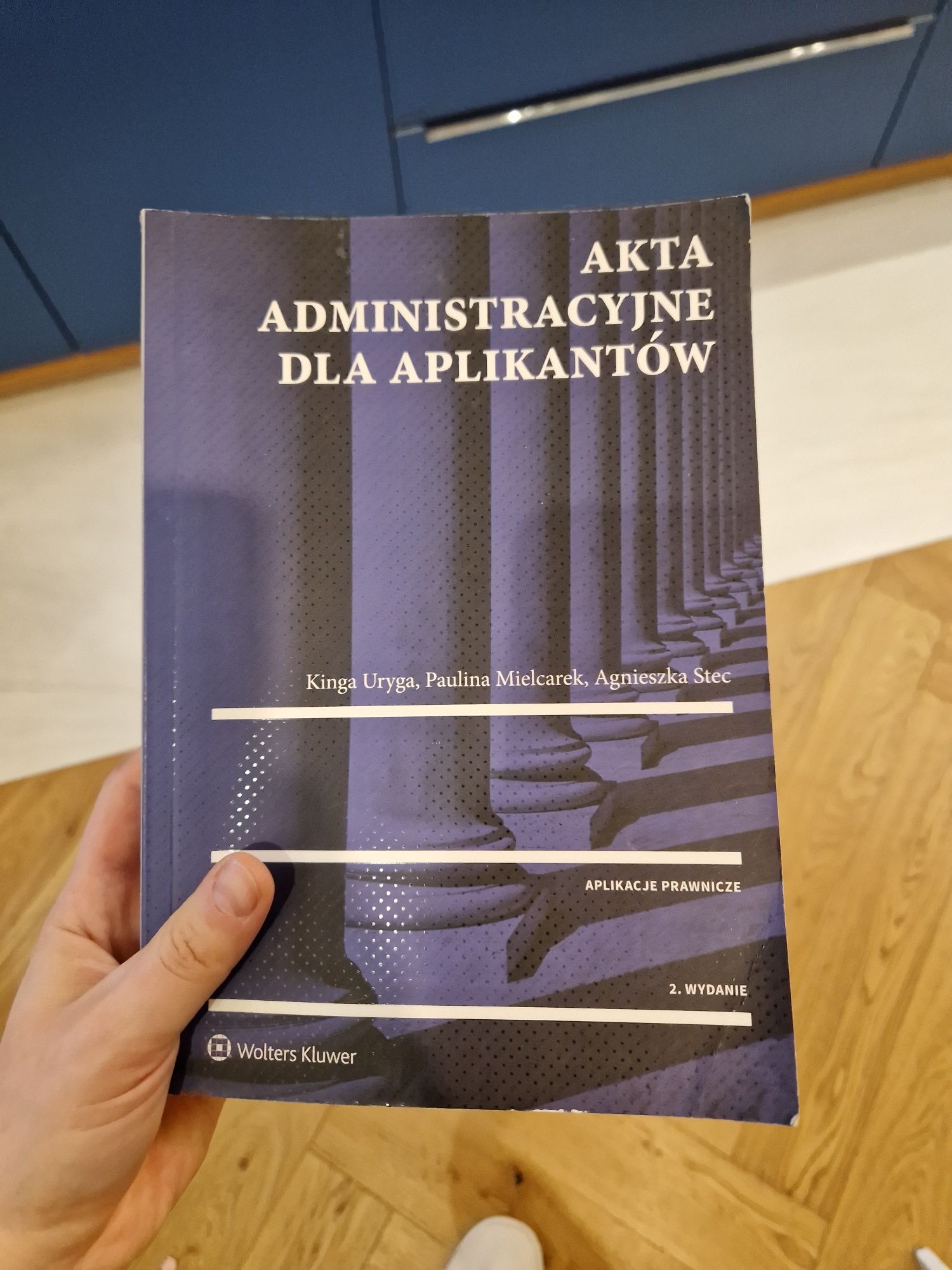 Akta administracyjne dla aplikantów