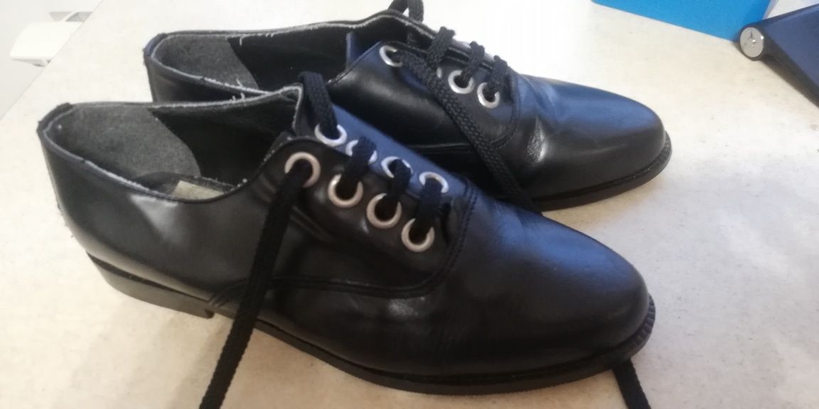 Buty komunijne czarne chłopiece