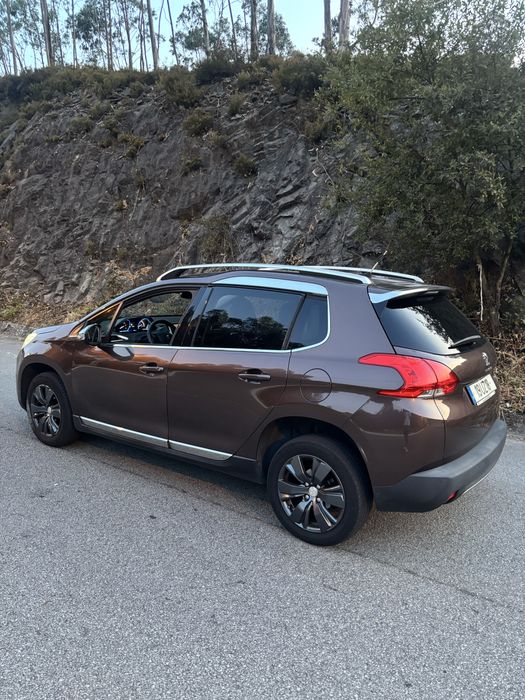 Peugeot 2008 - Gasoleo (desde 200 euros mês)