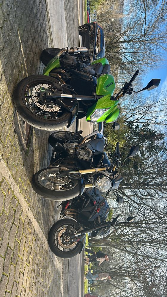 Kawasaki    z750