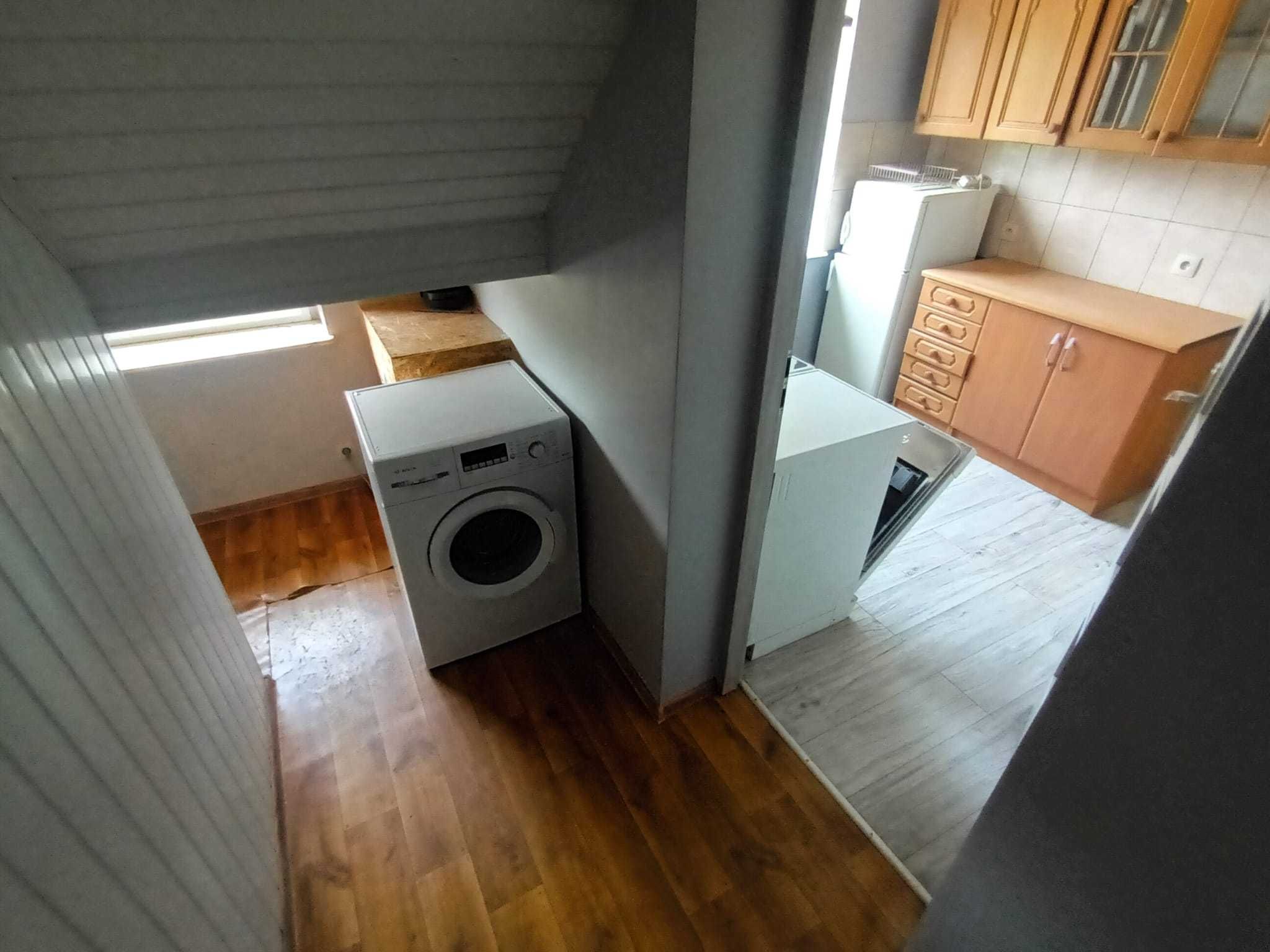 Studio w atrakcyjnej okolicy z dostępem do wielu udogodnień.