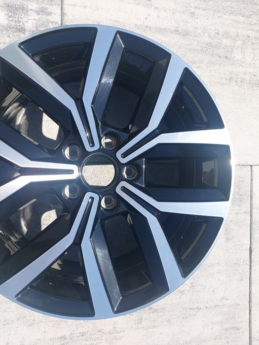 Felga VW Passat Arteon 3G0 7Jx17H2 Et40 5x112