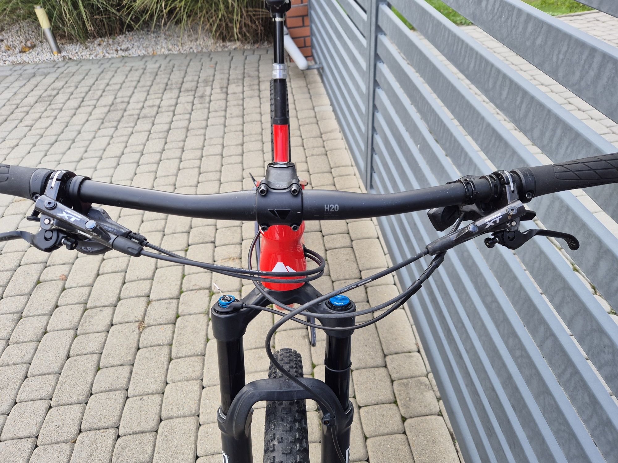 Canyon Lux SL CF 8 Race Team M