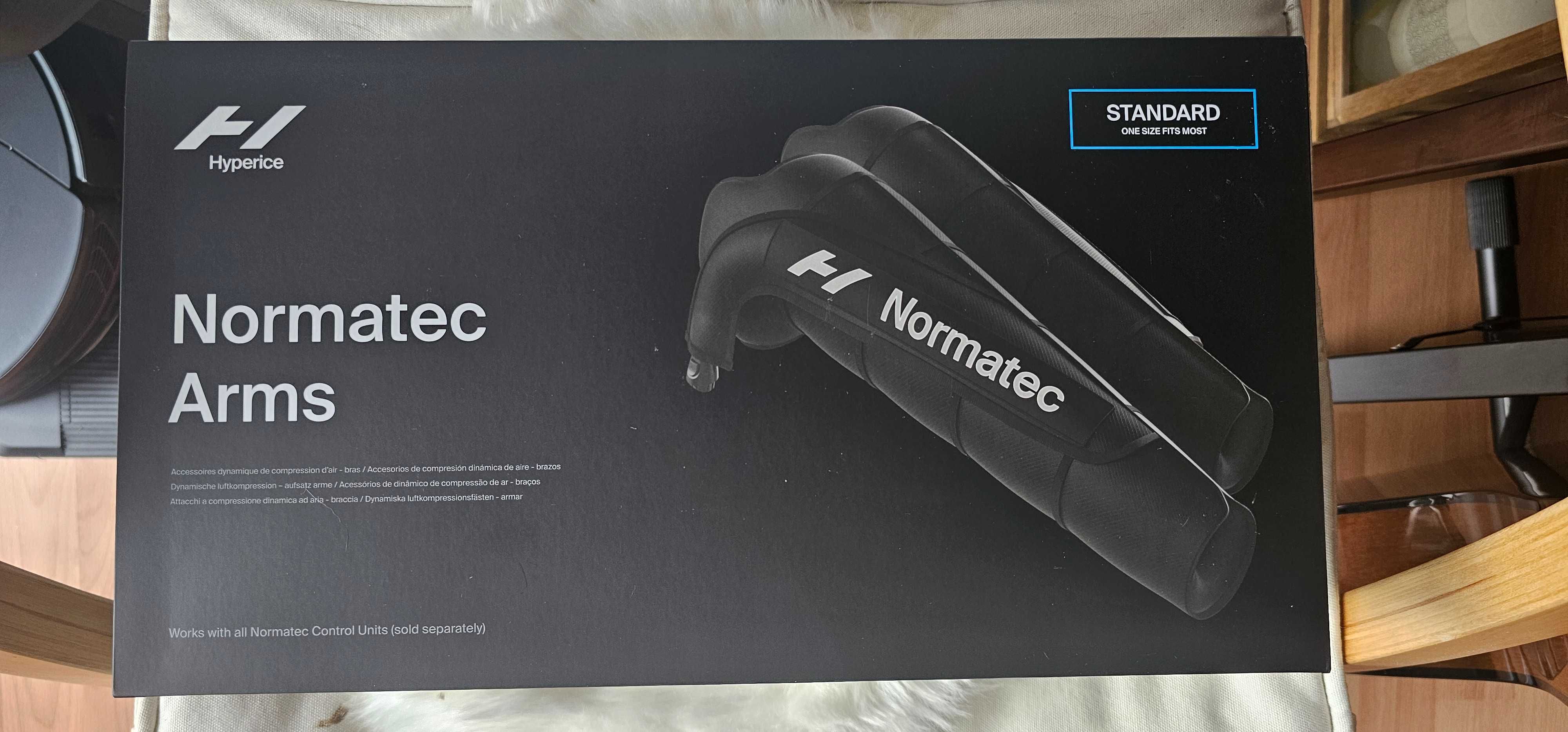 Манжети для рук NormaTec Arms (пара) від Hyperice, Нові