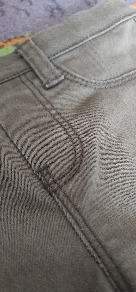Spodnie legginsy khaki pro&co 104-110