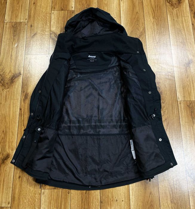 Bergans Of Norway Damska Kurtka Turystyczna M (Norrona Helly Peak)