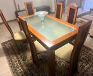 mesa e cadeiras sala