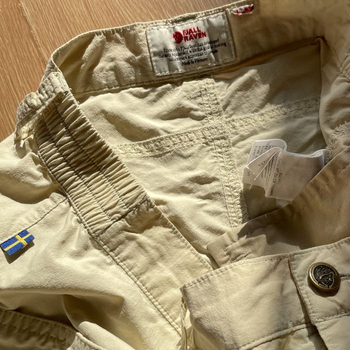 Трекинговые карго шорты Fjallraven бежевые