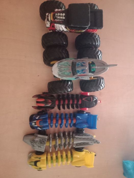 Hot wheels машини