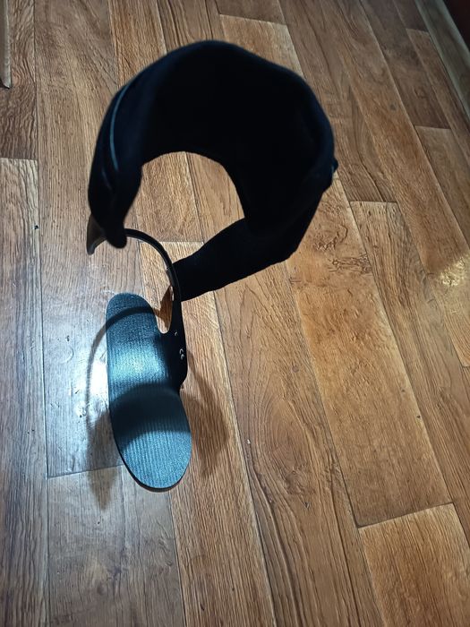 Orteza na opadająca stopę