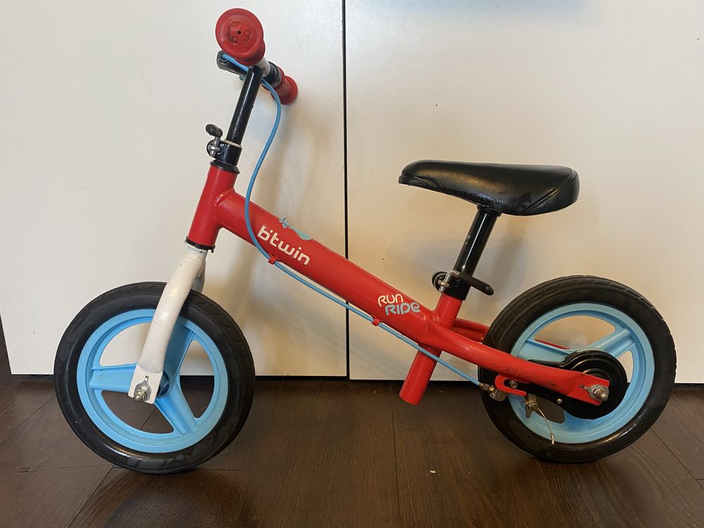 Rowerek biegowy btwin z hamulcem