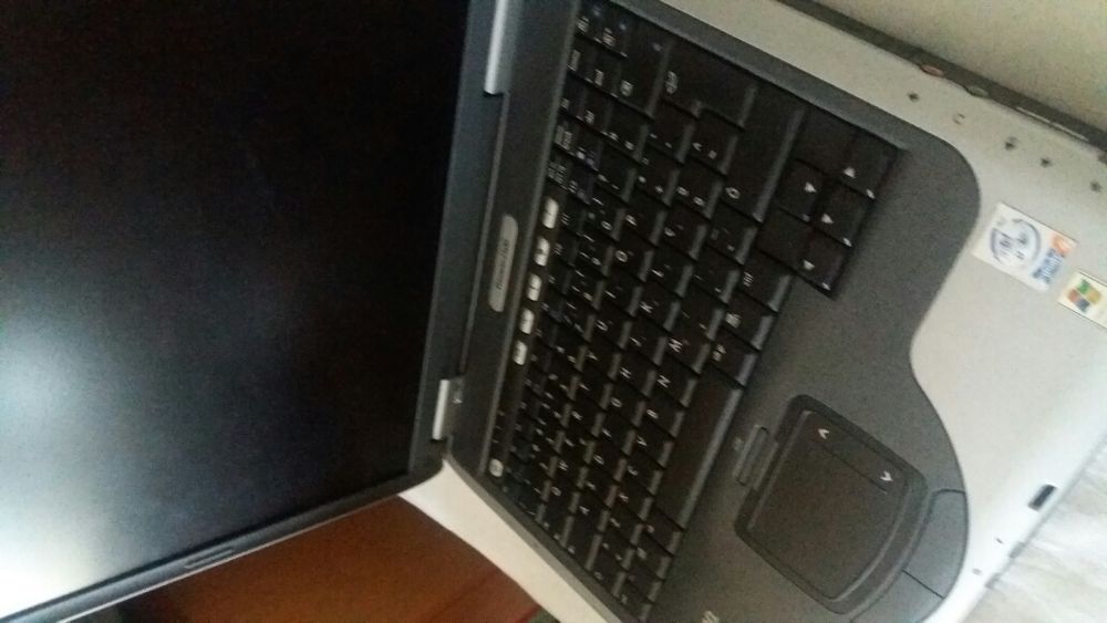 computadores portáteis vários para recuperar ou peças