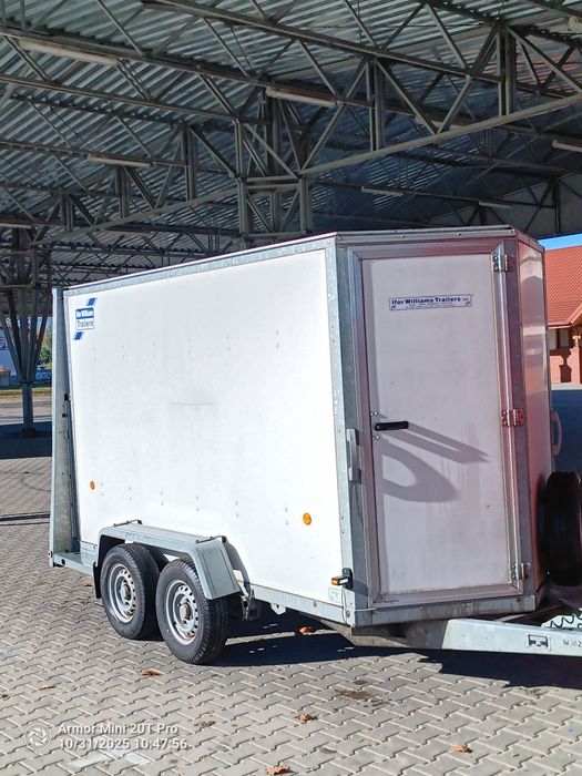 Ifor Williams przyczepa towarowa  dmc 2.7ton rampa wjazdowa