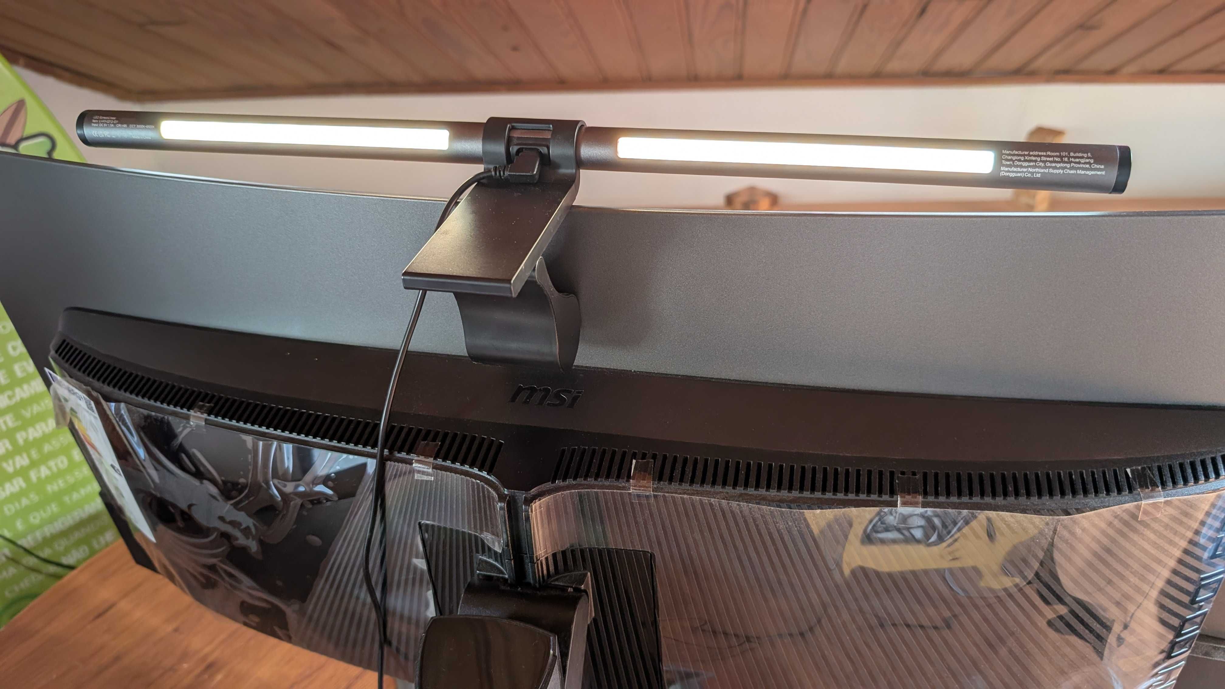 Monitor QD-OLED MSI 34” + Light Bar + Razer Mat RGB- PACK PREMIUM NOVO