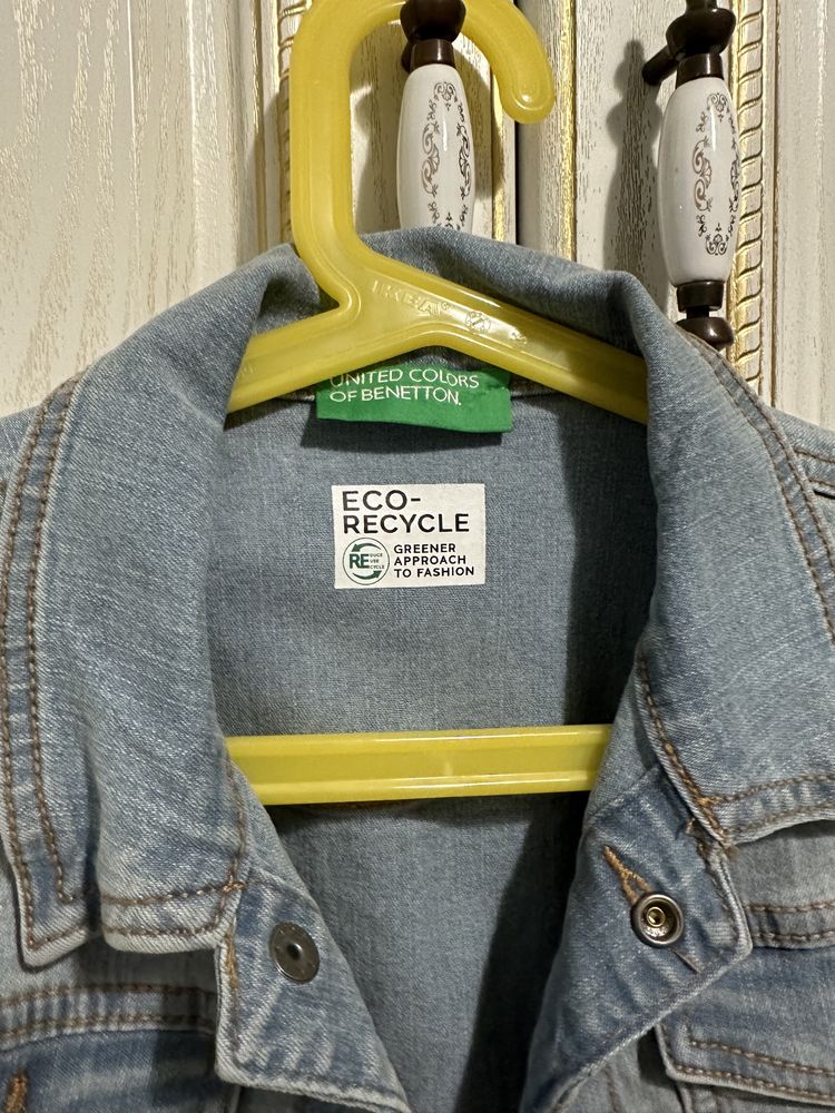 Джинсовая курточка benetton