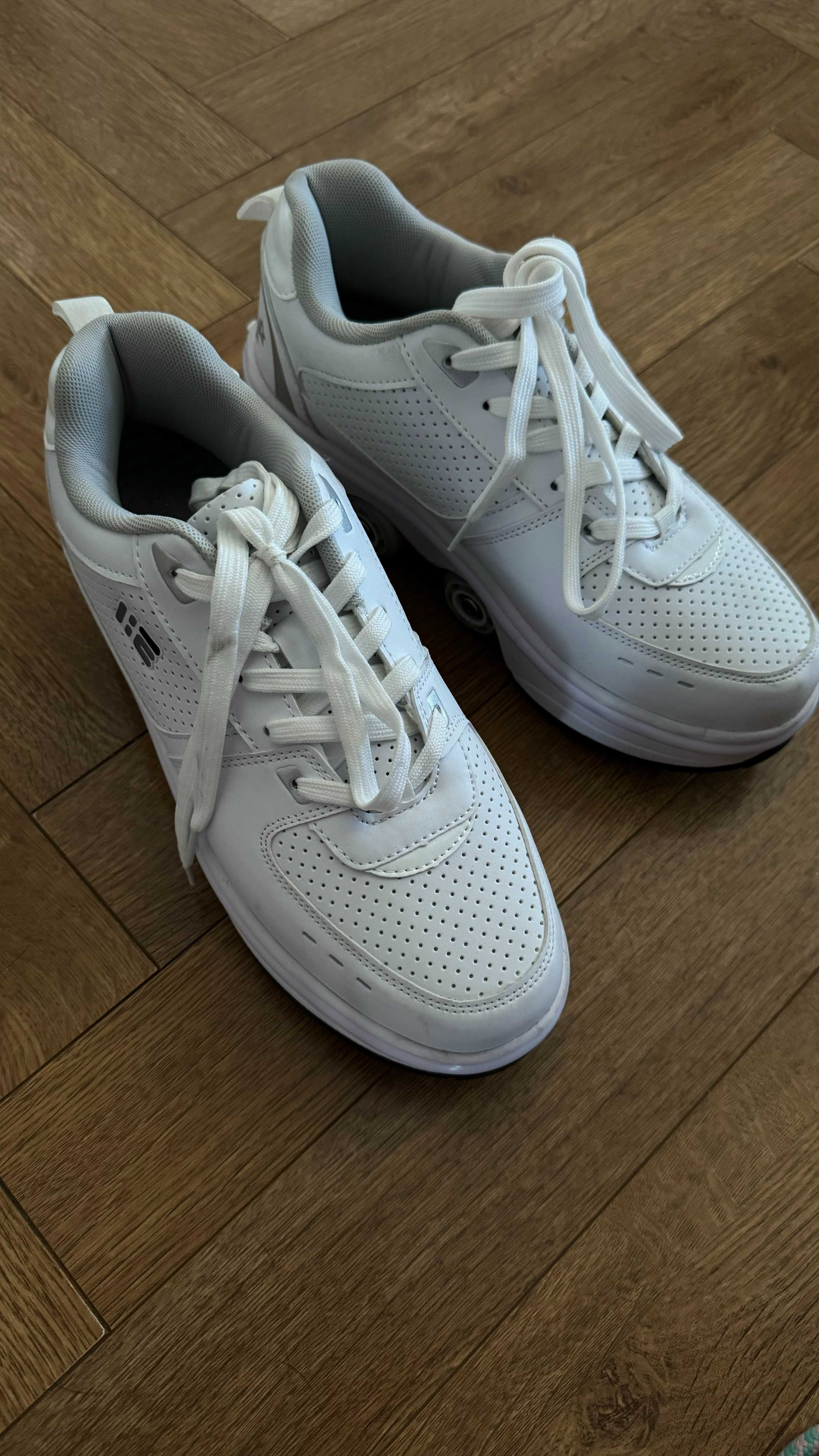 Продам кросівки-роліки Roller skate shoes - Classic II White LED
