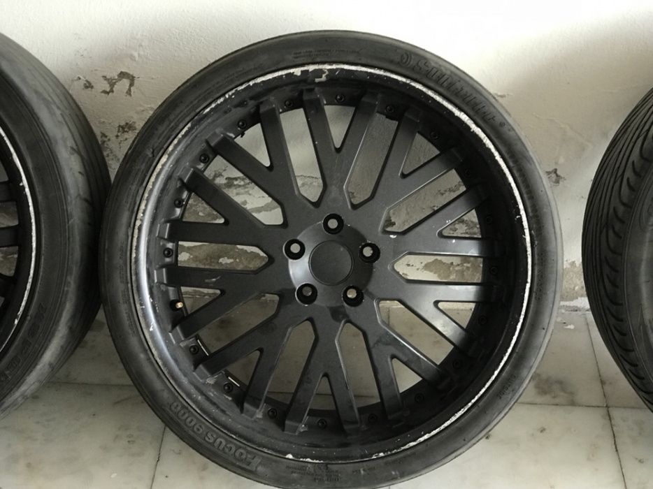 Conjunto Jantes 22” 22x10 ET45 estilo: KAHN