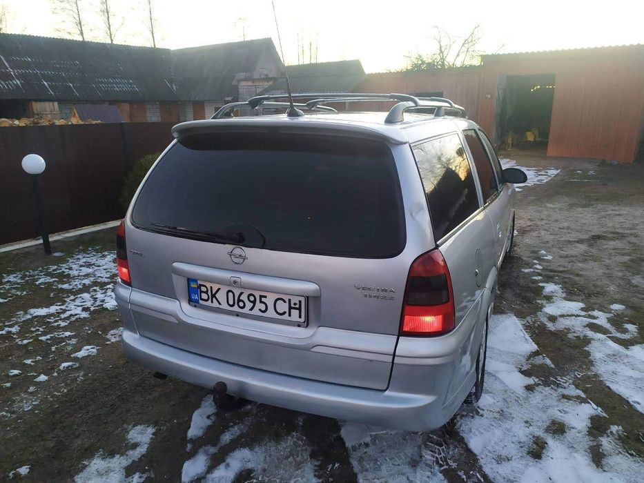 Opel Vectra b 2.2  2001 рік.  В чудовому стані.