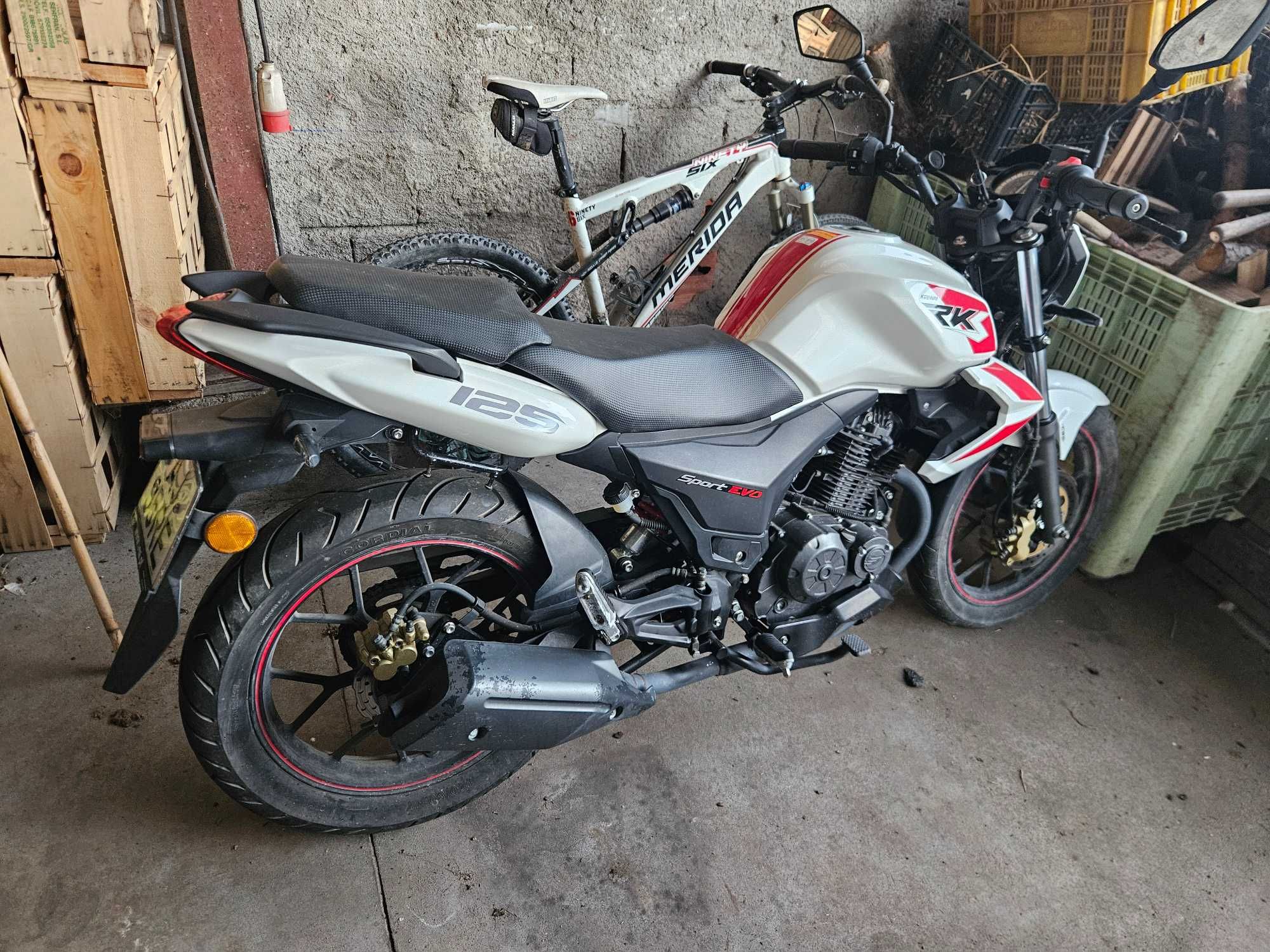 Keeway RKS 125 (nova)