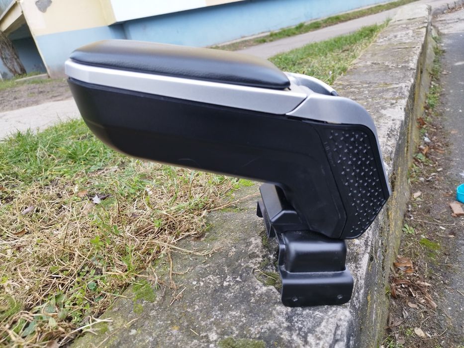 Podłokietnik do Audi A4 B7