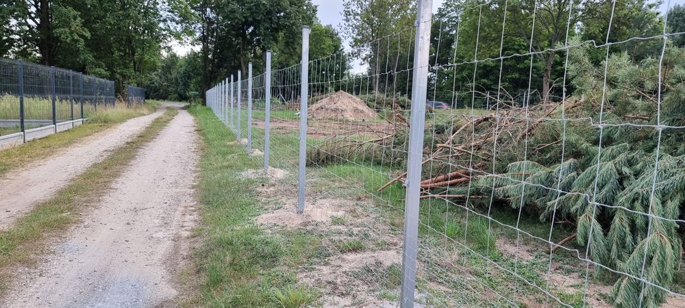 Ogrodzenie terenu inwestycyjnego, działki,  sadu