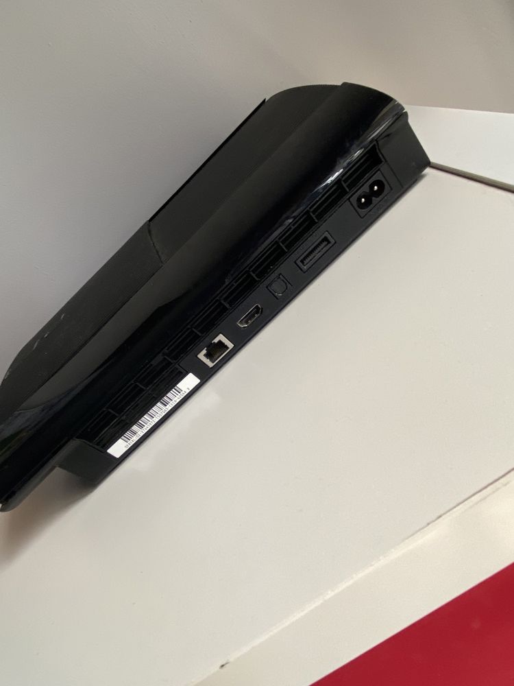 PlayStation 3 - Em bom estado