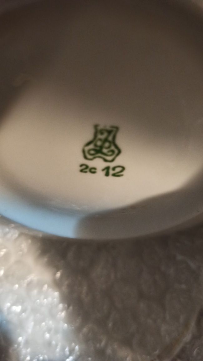Talerzyki deserowe do ciasta podstawki do filiżanek porcelana sygnowan