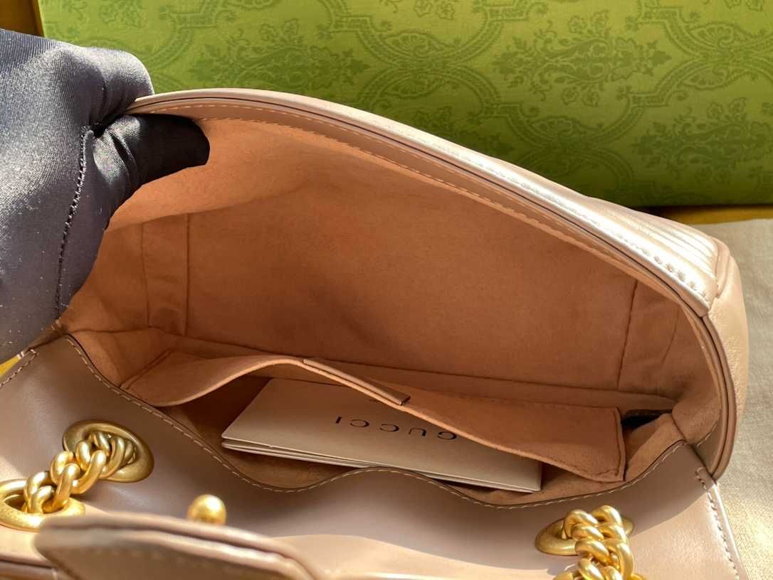 Torebka na ramię Gucci Marmont z łańcuszkiem