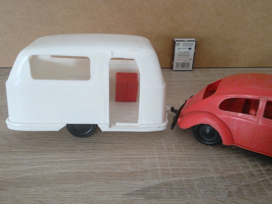 stara zabawka PRL VW Garbus Beetle + kemping 1:24 stare zabawki czz