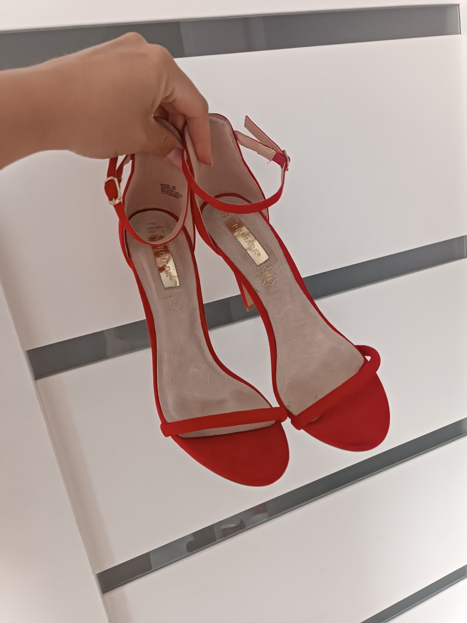 Buty sandały na obcasie czerwone Primark 40/41