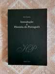 Vendo 'Introdução à História do Português', de Ivo Castro.