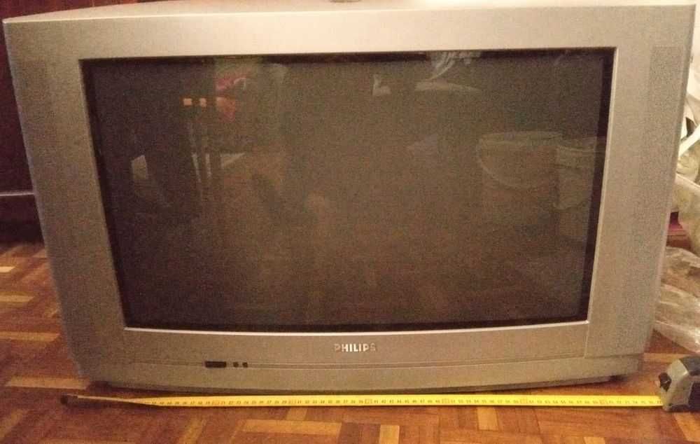 TV Philips Wide Screen de 67cm